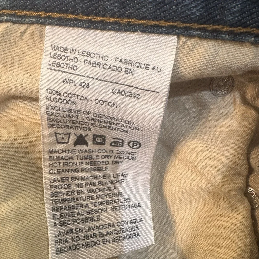 Levi's Signature Mens S67 Athletic Jeans Size 36 x 30 Dark Wash Stretch (36x28)‎